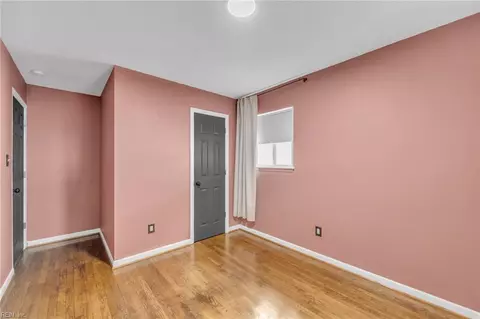 Bedroom - 724 Hemlock Ave, Hampton, VA 23661 photo 10 of 18