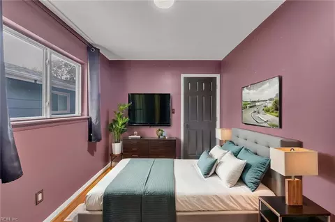 Bedroom - 724 Hemlock Ave, Hampton, VA 23661 photo 17 of 18