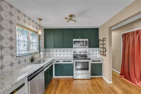 Kitchen - 724 Hemlock Ave, Hampton, VA 23661 photo 2 of 3