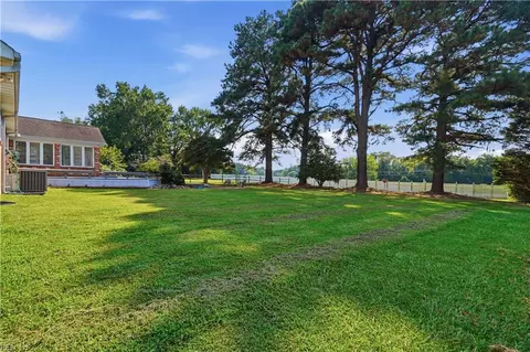 Exterior - 2149 Partridge Pl, Suffolk, VA 23433 photo 9 of 11