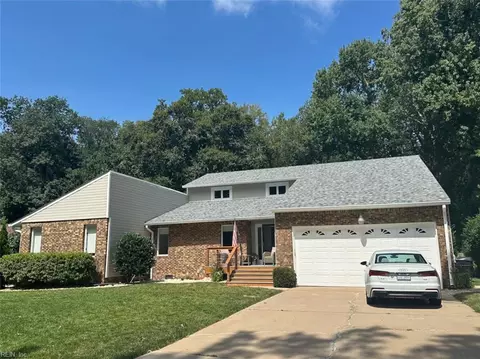 1060 Commodore Dr, Virginia Beach, VA 23454