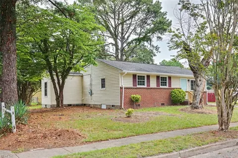 1800 Spar St, Chesapeake, VA 23321