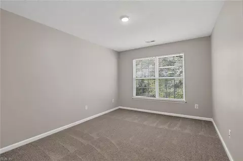 Bedroom - 309 Roberta Dr, Hampton, VA 23666 photo 5 of 5