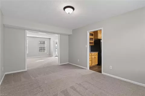 Living - 309 Roberta Dr, Hampton, VA 23666 photo 4 of 8