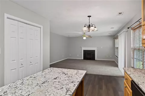 Living - 309 Roberta Dr, Hampton, VA 23666 photo 6 of 8