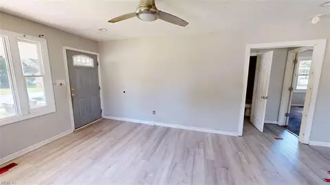 Living - 2404 E Washington St, Suffolk, VA 23434 photo 2 of 7