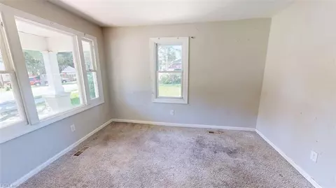 Living - 2404 E Washington St, Suffolk, VA 23434 photo 5 of 7