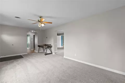Living - 1814 Canterbury Rd, Hampton, VA 23666 photo 2 of 3