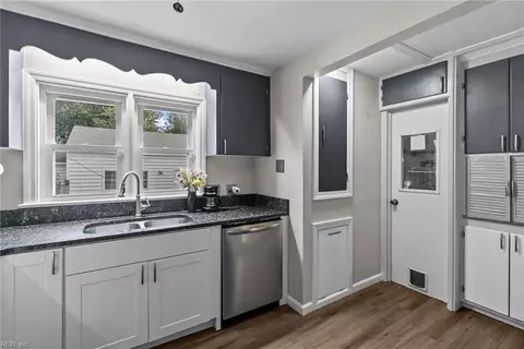 Kitchen - 1814 Canterbury Rd, Hampton, VA 23666 photo 1 of 4