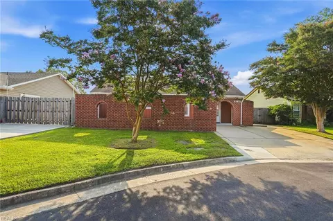 3549 Daffodil Cres, Virginia Beach, VA 23453