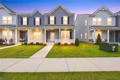 1539 Stanford Ln, Newport News, VA 23608