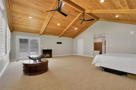 Bedroom - 14 Eagle Point Rd, Hampton, VA 23669 photo 3 of 5