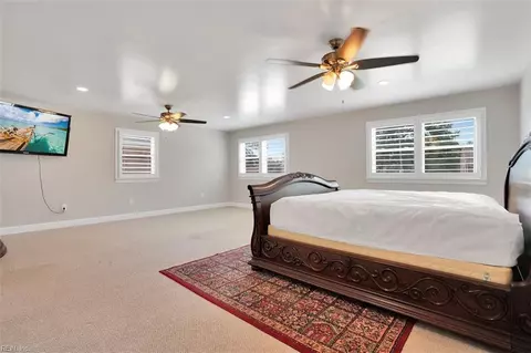 Bedroom - 14 Eagle Point Rd, Hampton, VA 23669 photo 4 of 5