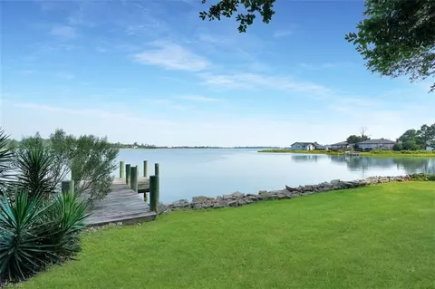 View/Area - 14 Eagle Point Rd, Hampton, VA 23669 photo 1 of 5