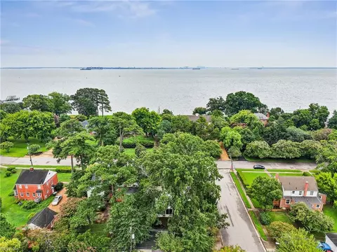 View/Area - 2401 Chesapeake Ave, Hampton, VA 23661 photo 4 of 4