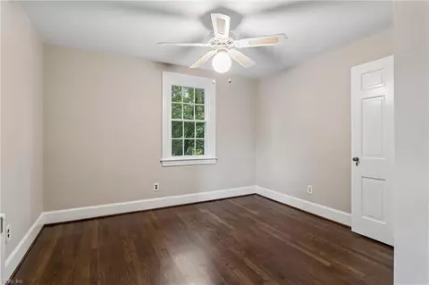 Bedroom - 2401 Chesapeake Ave, Hampton, VA 23661 photo 4 of 7