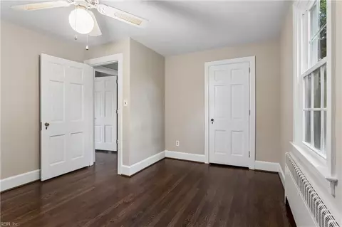 Bedroom - 2401 Chesapeake Ave, Hampton, VA 23661 photo 3 of 7