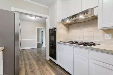 Kitchen - 2401 Chesapeake Ave, Hampton, VA 23661 photo 2 of 2