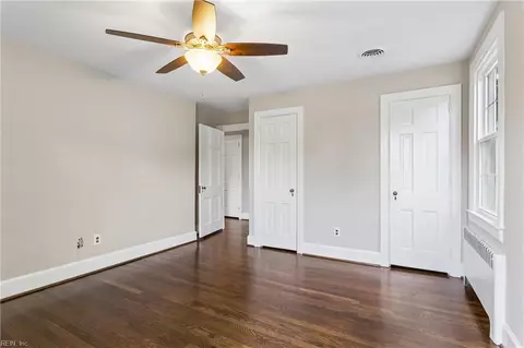 Bedroom - 2401 Chesapeake Ave, Hampton, VA 23661 photo 6 of 7