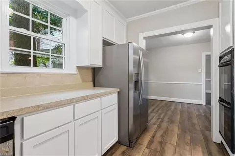 Entry Way - 2401 Chesapeake Ave, Hampton, VA 23661 photo 1 of 1