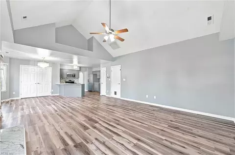 Living - 52 Locksley Dr, Hampton, VA 23666 photo 7 of 8