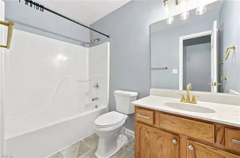 Bath - 52 Locksley Dr, Hampton, VA 23666 photo 7 of 7