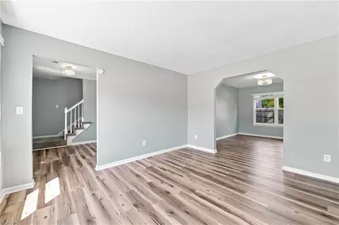 Living - 52 Locksley Dr, Hampton, VA 23666 photo 3 of 8