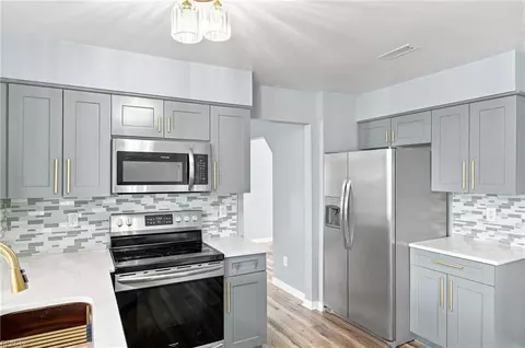 Kitchen - 52 Locksley Dr, Hampton, VA 23666 photo 5 of 5