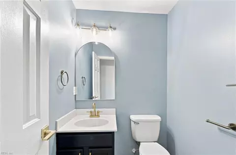 Bath - 52 Locksley Dr, Hampton, VA 23666 photo 1 of 7