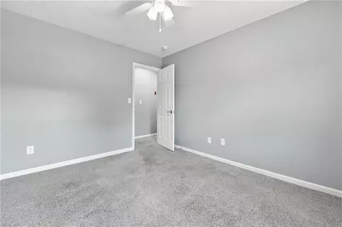 Bedroom - 52 Locksley Dr, Hampton, VA 23666 photo 2 of 9