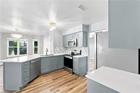 Kitchen - 52 Locksley Dr, Hampton, VA 23666 photo 3 of 5