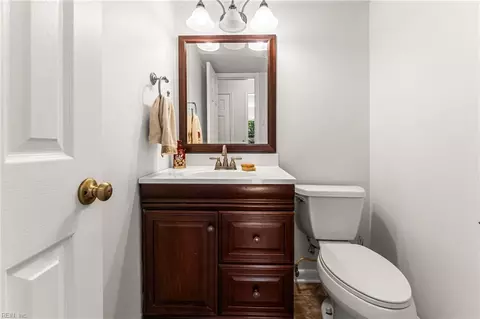 Bath - 1 Garrett Dr, Hampton, VA 23669 photo 1 of 4