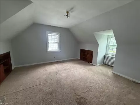 Bedroom - 165 Commodore Dr, Norfolk, VA 23503 photo 4 of 6