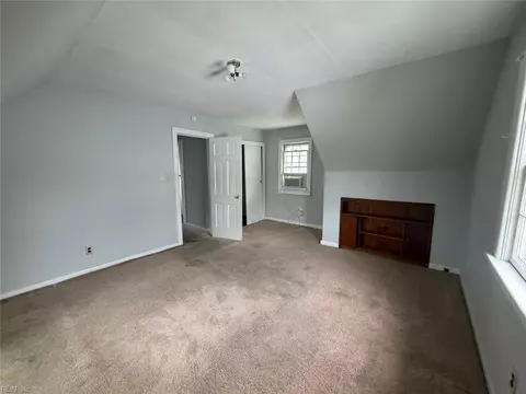 Bedroom - 165 Commodore Dr, Norfolk, VA 23503 photo 3 of 6