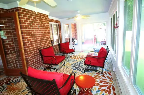 Exterior - 3120 Deans Ct, Chesapeake, VA 23321 photo 3 of 7