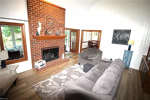 Living - 3120 Deans Ct, Chesapeake, VA 23321 photo 3 of 3