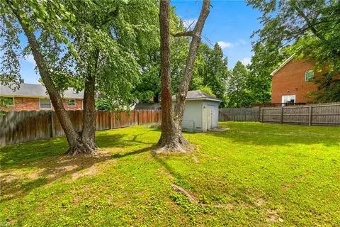 Exterior - 3120 Deans Ct, Chesapeake, VA 23321 photo 7 of 7