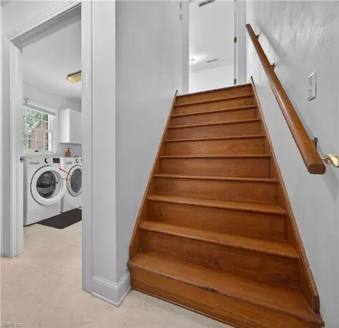 Entry Way - 3120 Deans Ct, Chesapeake, VA 23321 photo 5 of 5