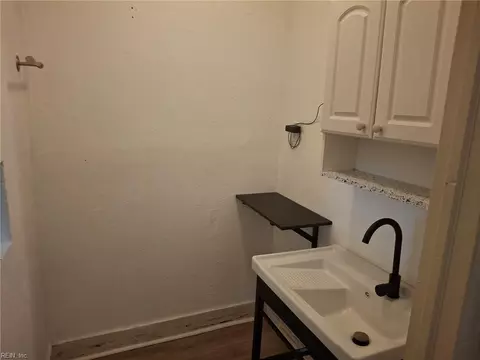 Other - 27 E Mellen St, Hampton, VA 23663 photo 2 of 6