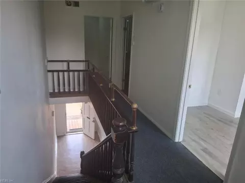 Entry Way - 27 E Mellen St, Hampton, VA 23663 photo 3 of 4