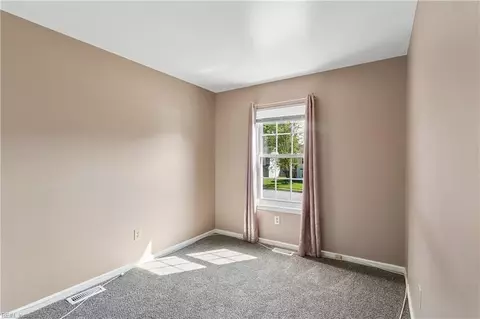 Bedroom - 121 Springdale Way, Hampton, VA 23666 photo 8 of 9