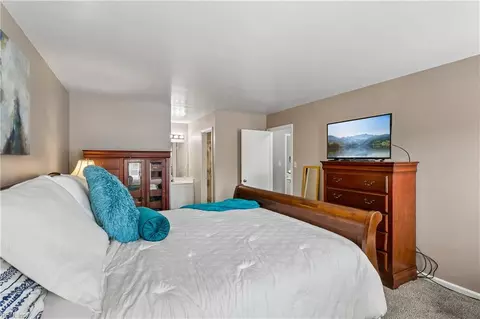 Bedroom - 121 Springdale Way, Hampton, VA 23666 photo 3 of 9