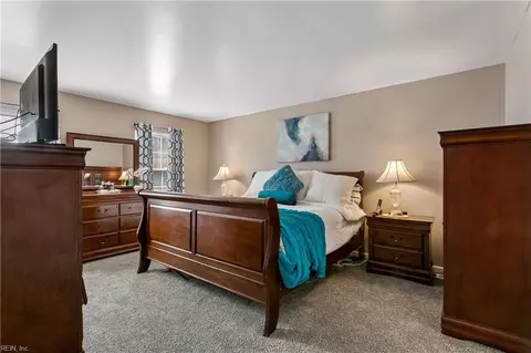 Bedroom - 121 Springdale Way, Hampton, VA 23666 photo 1 of 9