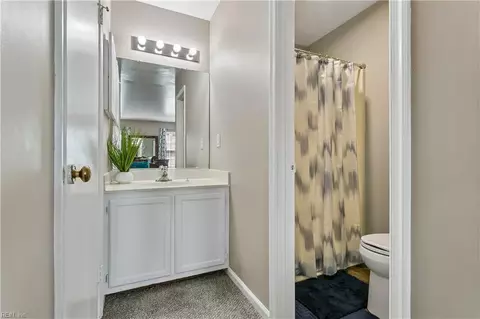 Bath - 121 Springdale Way, Hampton, VA 23666 photo 3 of 4