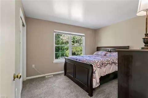 Bedroom - 121 Springdale Way, Hampton, VA 23666 photo 6 of 9
