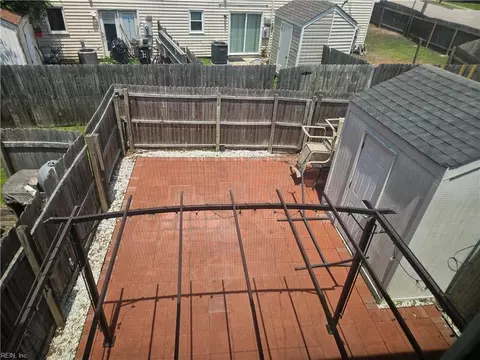 Exterior - 3202 Clover Rd E, Chesapeake, VA 23321 photo 3 of 3
