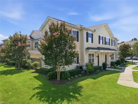 4381 Turnworth Arch Arch, Virginia Beach, VA 23456