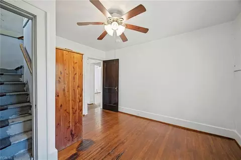 Bedroom - 154 Alleghany Rd, Hampton, VA 23661 photo 2 of 6
