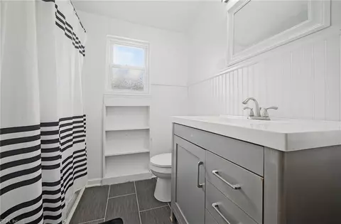 Bath - 1129 Hazel Ave, Chesapeake, VA 23325 photo 9 of 10