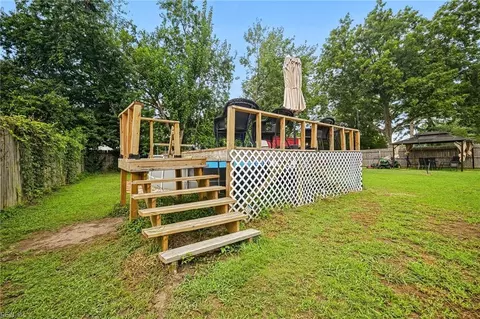 Exterior - 1129 Hazel Ave, Chesapeake, VA 23325 photo 5 of 10